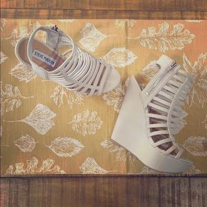 Steve Madden XPERT wedges. Size 8